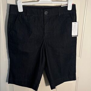 New with tag Christopher & Banks Classic Fit Shorts size 10